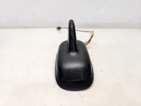 645.vw1h07 Volkswagen 2007 Rabbit Roof Mounted Antenna