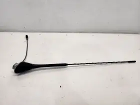 645.vw1n05 Volkswagen 2005 Passat Roof Antenna Mast