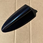 Bmw X5 E70 XDRIVE35I Antenna Cover Roof Housing A76 9165654 Used. Price: $40.00.