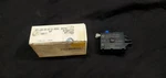 Nos Bmw Antenna Amplifier 65206912824 New. Price: $25.00.