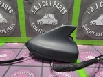 2020 Ford Eco Sport Roof Radio Am,fm Antenna Base Ident : GN15-19G461-HG Oem Used. Price: $29.99.
