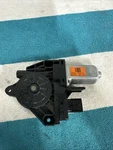 2014-2022 Jeep Cherokee Front Right Side Door Glass Window Motor Mitsuba Oem Used. Price: $19.00.